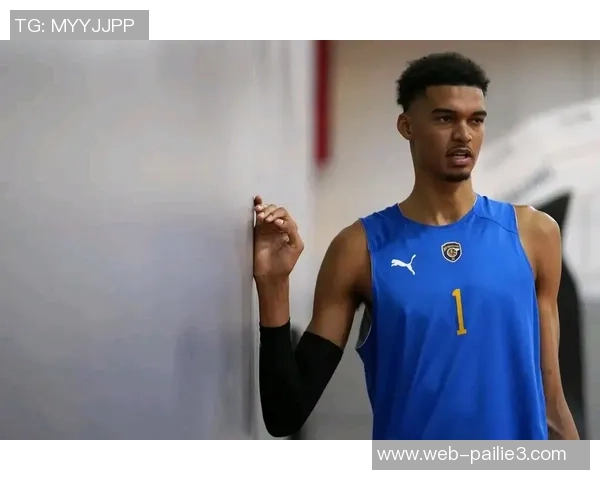 文班亚马法国队首秀大放异彩27分轻取意大利吸引NBA球探关注